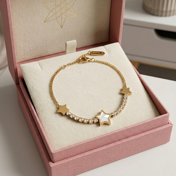 Minimal Gold Star Anti Tarnish Bracelet